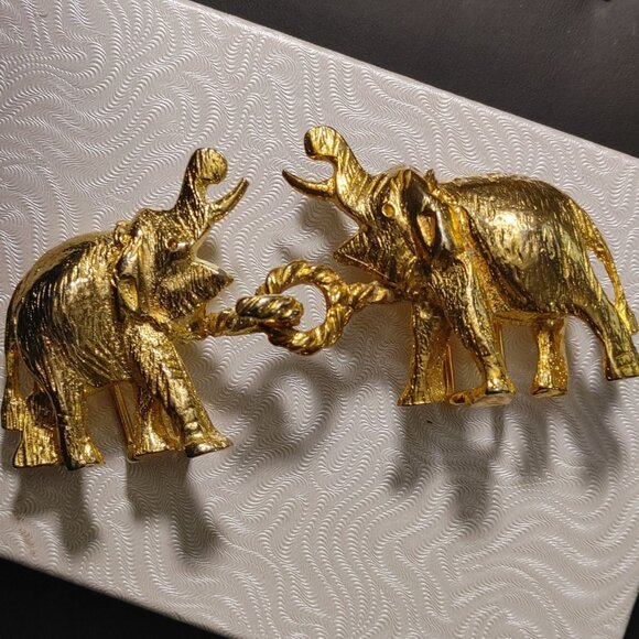 Mimi Di N 1972 Elephants Interlocking Statement Belt Buckles Vintage Gold Tone main image 7